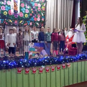 Sărbătoarea Anului Nou, desfăşurată în sala Palatului de Cultură Hiliuţi, cu participarea copiilor grupei pregătitoare