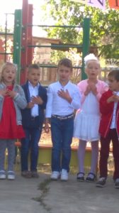 Întâi septembrie – Ziua cunoştinţelor.