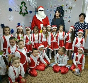 Sărbătoarea obiceiurilor şi tradiţiilor de Crăciun şi Anul Nou