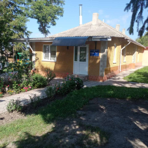 Jocurile individuale ale copiilor pe terenul de joacă al instituţiei