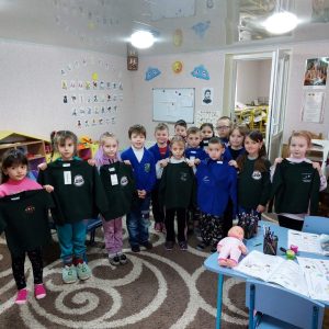 Gest frumos din partea Administraţiei Publice Locale în frunte cu domnul Ivan Bîlici, primarul comunei, cu prilejul Zilei Internaţionale a Femeii