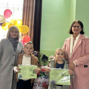 Participarea copiilor din grupa pregătitoare la Teatrala Raională ,,ÎNVAŢĂ de la TOATE”